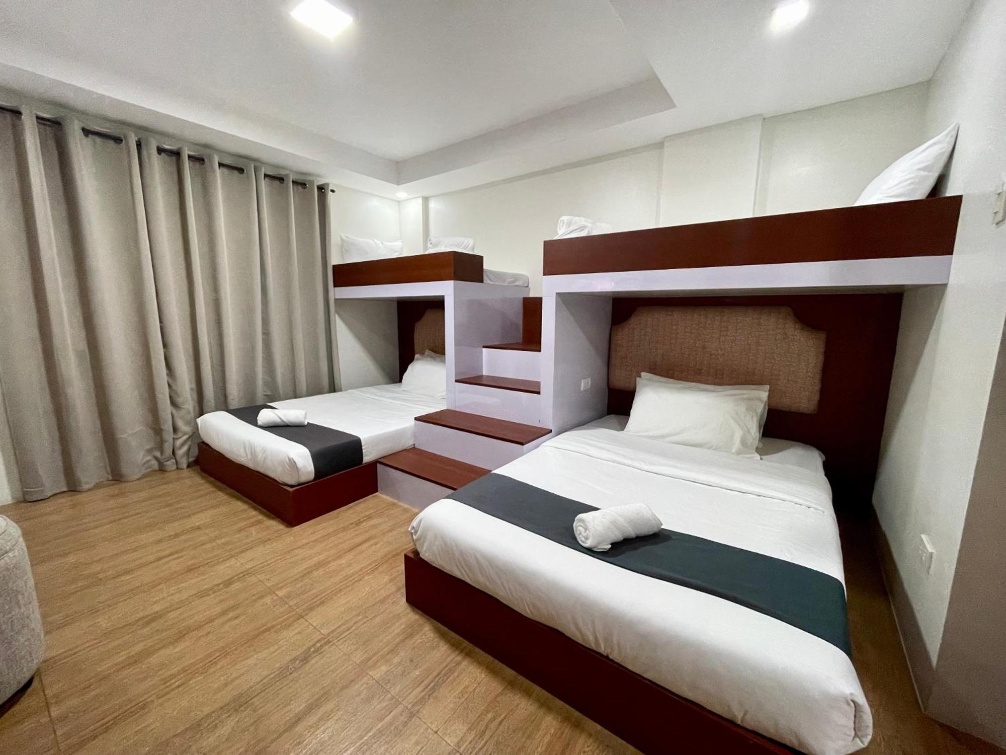 Staycation Hotel San Jose  Exterior photo