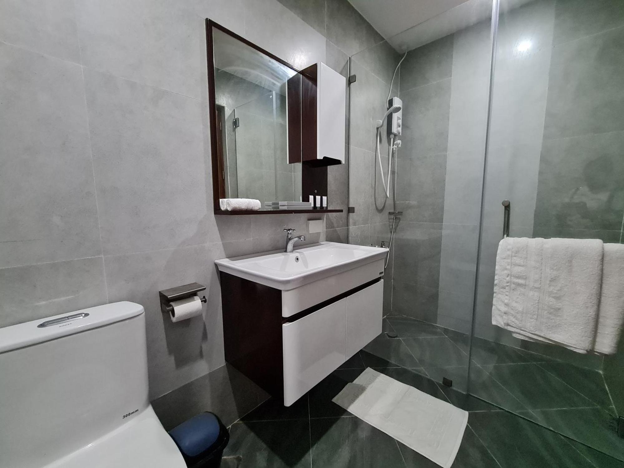 Staycation Hotel San Jose  Exterior photo